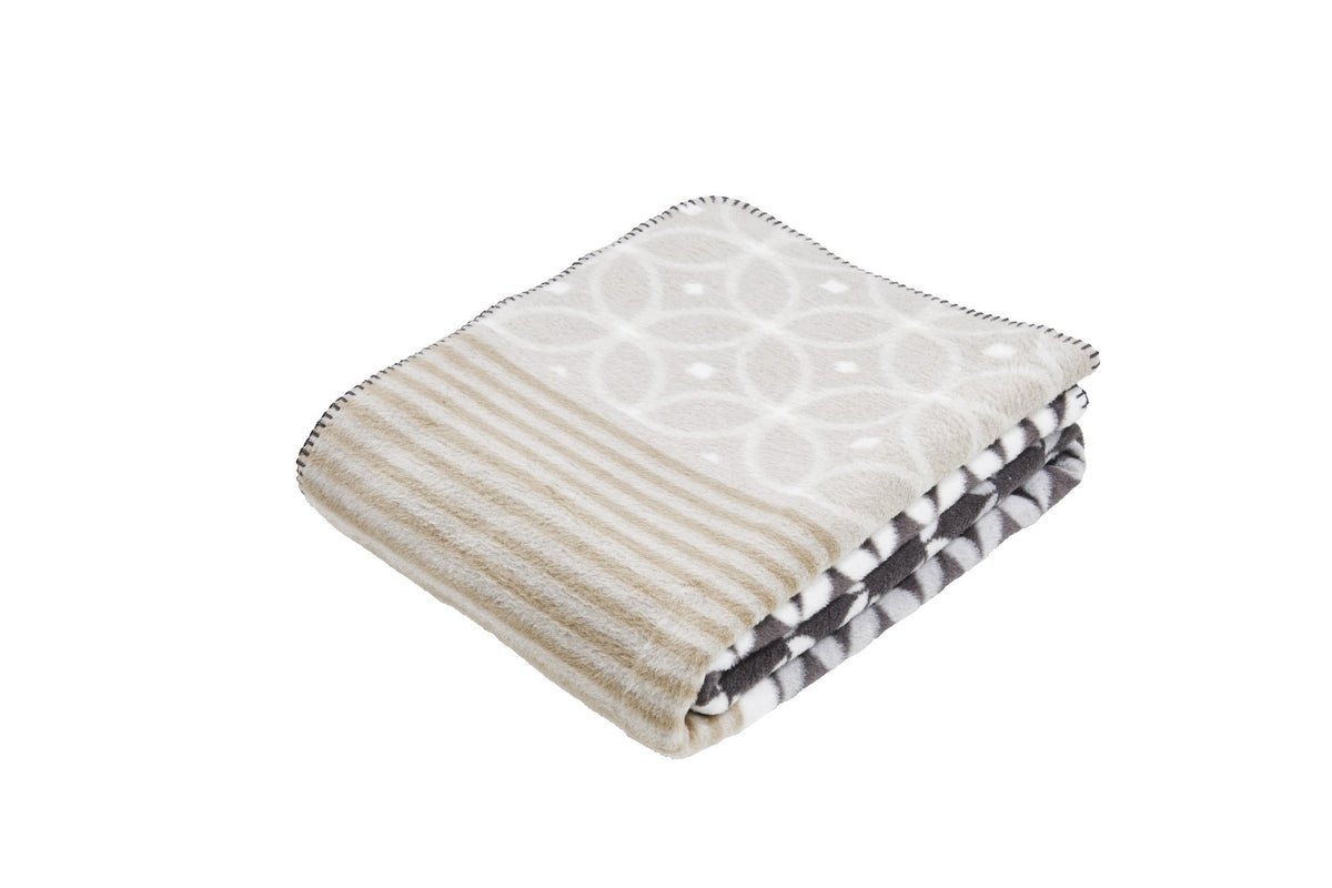 Done.® BLOSSOM Wohndecke 150x200cm Anthracite/Beige – Ansicht 2